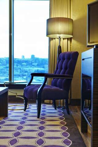 Отель Hilton Baku Баку Номер с кроватью размера «king-size»-3