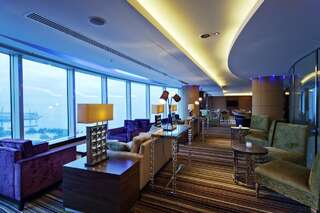 Отель Hilton Baku Баку Представительский номер с 2 отдельными кроватями и доступом в представительский лаундж-1